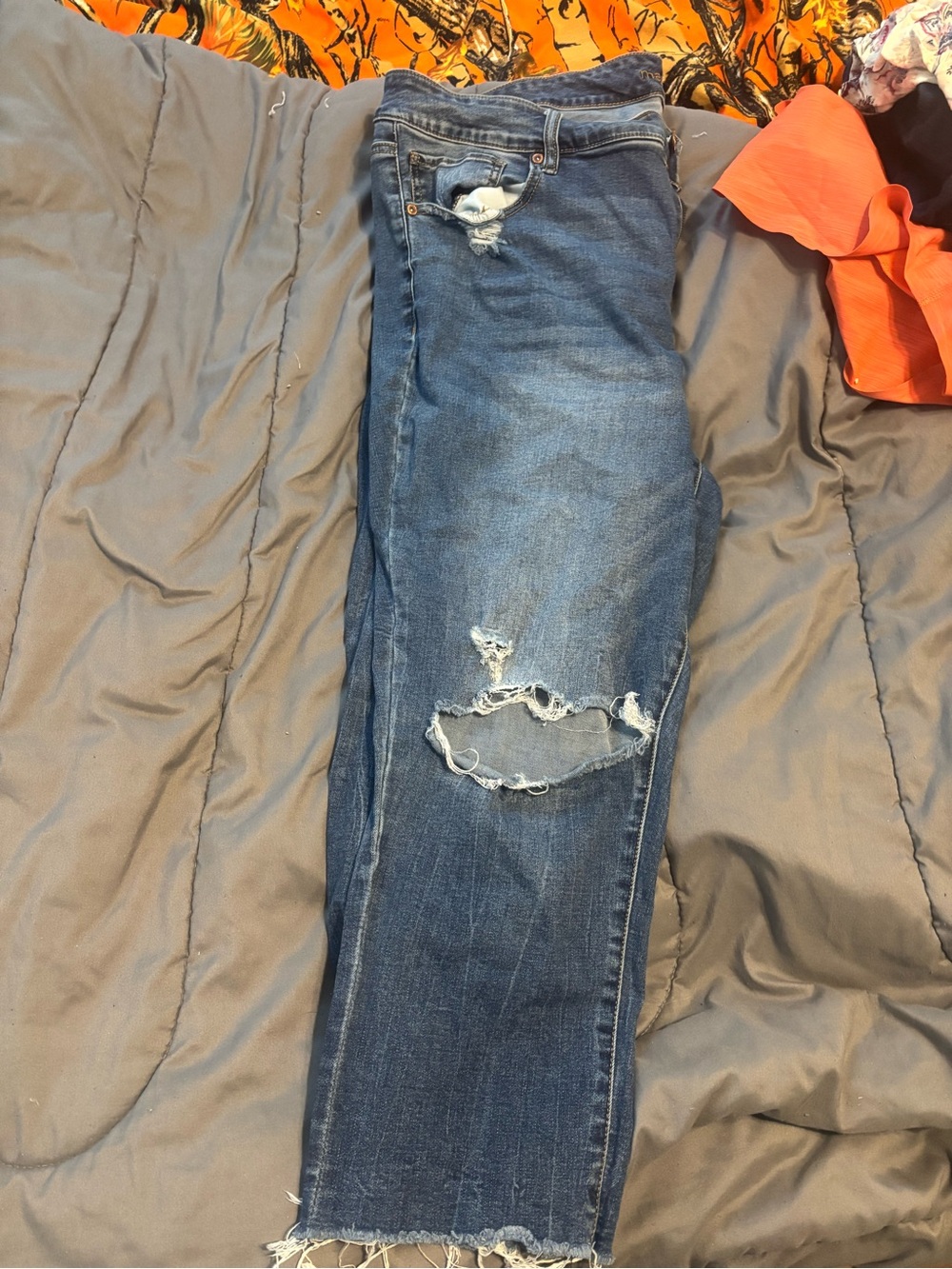 Maurices Distressed Dark Blue Cropped Jeans